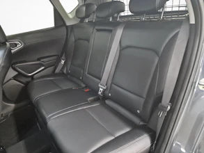 https://vehicle.imgix.net/4280389/be872328-f6ca-4f3f-92cd-05b4d025ffcf.jpg
