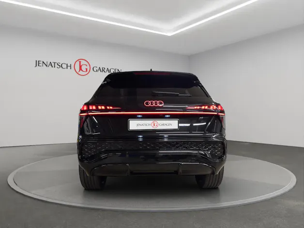 Audi Q3 SUV 1.5 TFSI S-Tronic