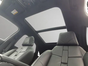 https://vehicle.imgix.net/4280500/a23057ae-01b1-4757-89ae-8070ad979e2d.jpg