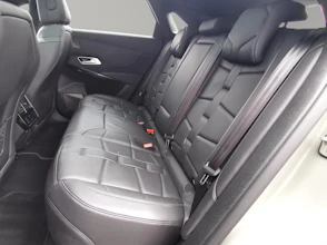 https://vehicle.imgix.net/4280500/eae83413-f2ae-4783-8702-97e6d4c80b8a.jpg
