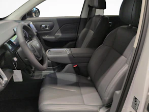 https://vehicle.imgix.net/4280557/2a6b46de-7aac-47fc-94f8-f50a67e34f54.jpg