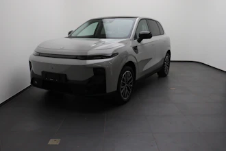 https://vehicle.imgix.net/4280557/7fc2bef9-2ccf-438e-8e2d-6e1a619c28f3.JPG