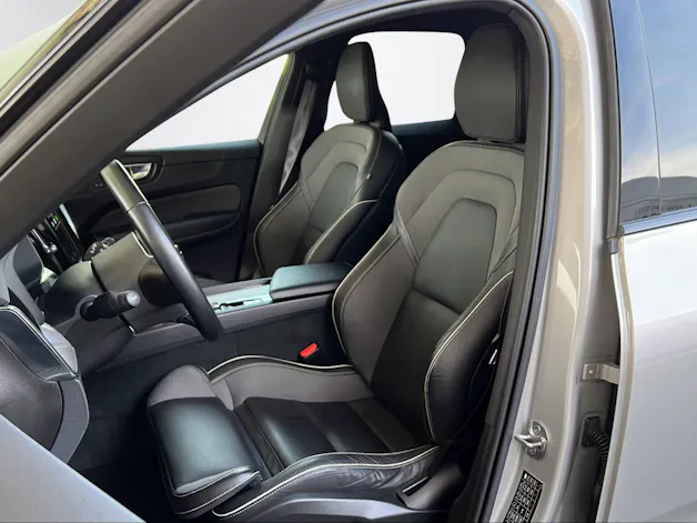 Volvo XC60 2.0 T8 TE R-Design eAWD