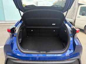 https://vehicle.imgix.net/4280632/956c6e39-ab21-41b3-bb07-e9aa11781d7b.jpg