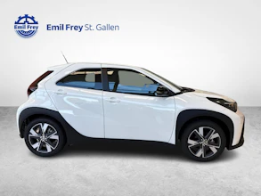 https://vehicle.imgix.net/4280668/7a94e629-38ac-4d00-8ac6-7b9e86aff46f.jpg