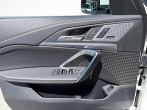 https://vehicle.imgix.net/4280741/2f19eaeb-4d42-45a6-9bbc-c9cca0ff6bb4.jpg