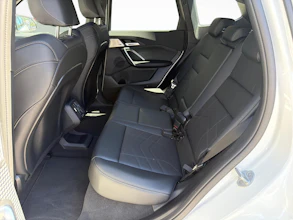https://vehicle.imgix.net/4280741/bd3973a3-3191-4110-99ad-b290c00aa5d9.jpg