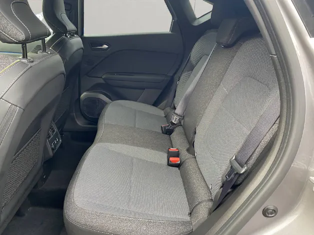 Renault Captur 1.8 E-Tech techno