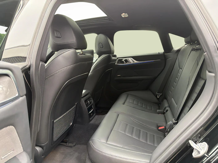 Fahrzeugbild BMW i4