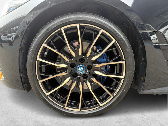 Fahrzeugbild BMW i4