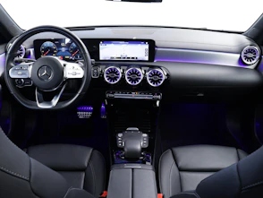 Fahrzeugbild MERCEDES-BENZ A 180 AMG Line