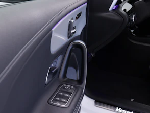 Fahrzeugbild MERCEDES-BENZ A 180 AMG Line