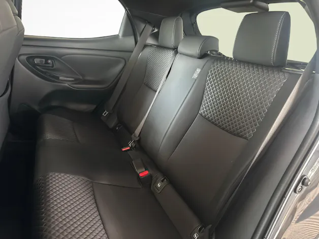 Toyota Yaris 1.5 VVT-i HSD Premium