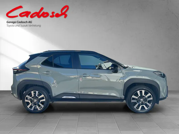 Toyota Yaris Cross 1.5 VVT-i HSD Premiere Edition AWD-i