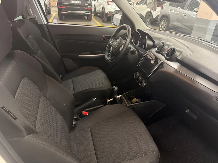 image du véhicule SUZUKI SWIFT