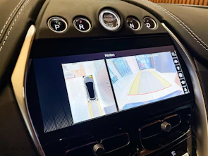 Fahrzeugbild ASTON MARTIN DBX 4.0 V8 Bi-Turbo