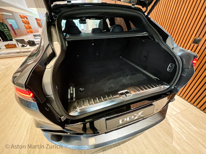 Fahrzeugbild ASTON MARTIN DBX