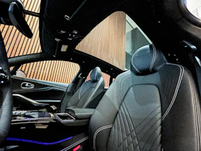 https://vehicle.imgix.net/4280957/2b0478c7-f9d2-4f3a-9079-4eb58729437b.jpg
