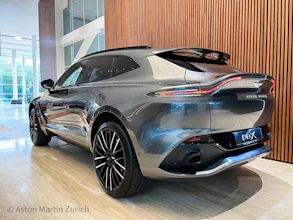 https://vehicle.imgix.net/4280957/82ba0483-5f0d-49fd-aaff-5205cdce11c9.jpg