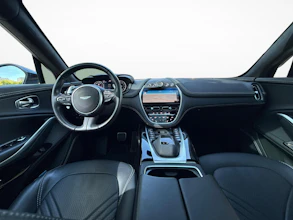 https://vehicle.imgix.net/4280957/9e7cab4b-b1b5-483e-a2f0-595a00b1ddb9.jpg