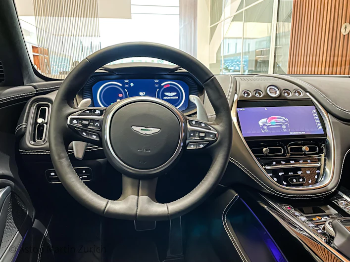 Fahrzeugbild ASTON MARTIN DBX