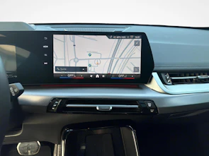 immagine del veicolo BMW X1 30e xDrive paddles