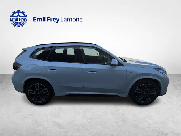 BMW X1 30e xDrive paddles