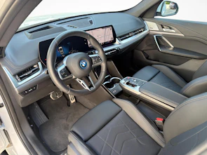 immagine del veicolo BMW X1 30e xDrive paddles