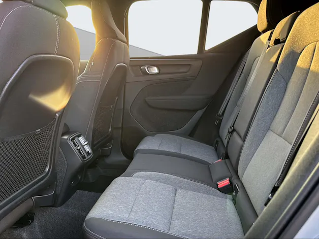 Volvo XC40 2.0 B3 MH Plus Dark