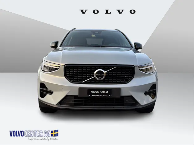 Volvo XC40 2.0 B3 MH Plus Dark
