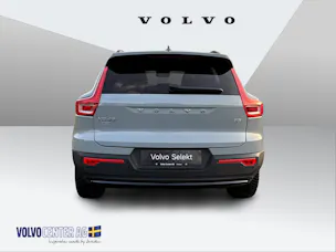 Volvo XC40 2.0 B3 MH Plus Dark