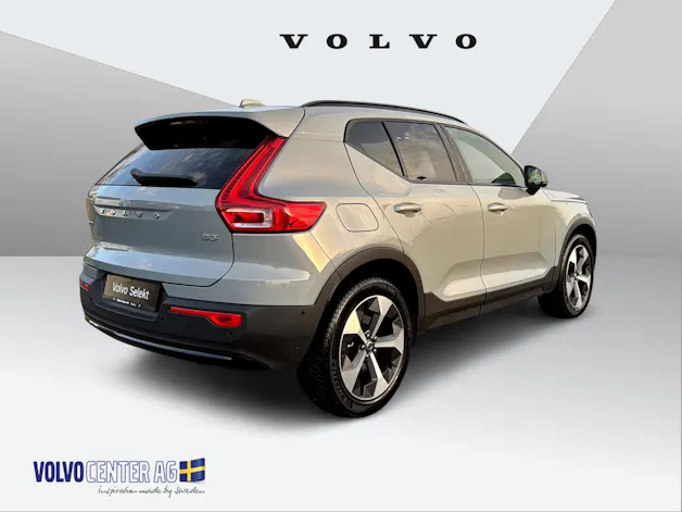 Volvo XC40 2.0 B3 MH Plus Dark