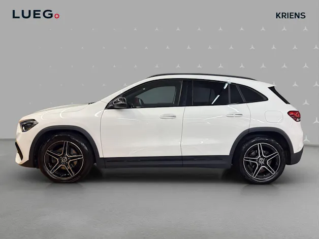 Mercedes-Benz GLA 200 d 4M - AMG / Rückfahrkamera / AHK / Ambiente-Beleuchtung
