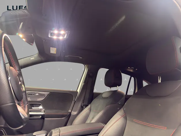 Mercedes-Benz GLA 200 d 4M - AMG / Rückfahrkamera / AHK / Ambiente-Beleuchtung