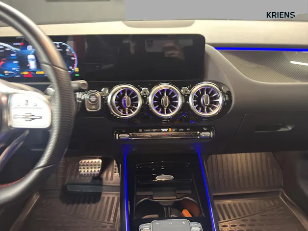 Mercedes-Benz GLA 200 d 4M - AMG / Rückfahrkamera / AHK / Ambiente-Beleuchtung