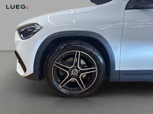 Mercedes-Benz GLA 200 d 4M - AMG / Rückfahrkamera / AHK / Ambiente-Beleuchtung