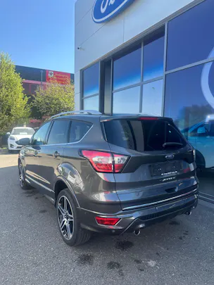 Ford Kuga 2.0 TDCi 180 Vignale FPS
