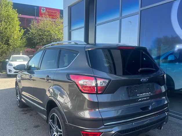 Ford Kuga 2.0 TDCi 180 Vignale FPS