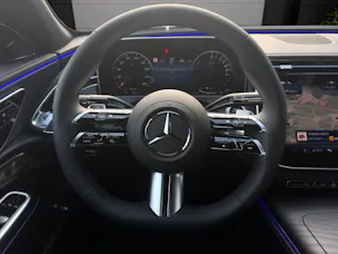Mercedes-Benz E 400 e 4Matic 9G-Tronic