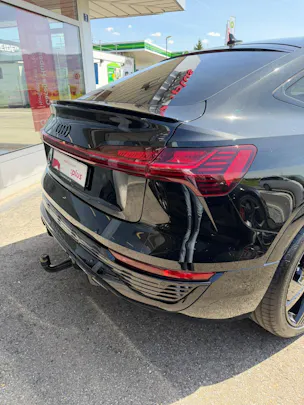 Audi Q8 55 e-tron Black Edition quattro
