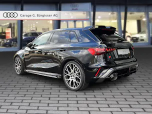 Audi RS3 Sportback 2.5 TSI quattro S-tronic Mythosschwarz Metallic