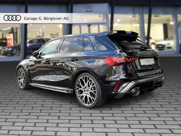 Audi RS3 Sportback 2.5 TSI quattro S-tronic Mythosschwarz Metallic