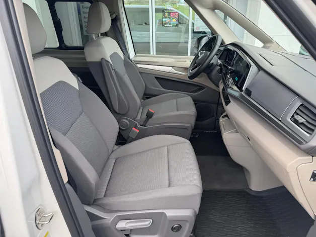 VW Multivan 1.5 eHybrid Liberty Lang DSG