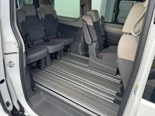 VW Multivan 1.5 eHybrid Liberty Lang DSG