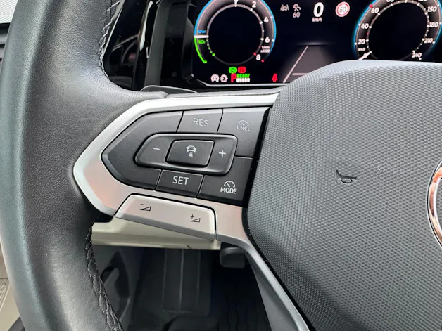 VW Multivan 1.5 eHybrid Liberty Lang DSG