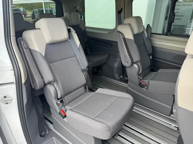 VW Multivan 1.5 eHybrid Liberty Lang DSG