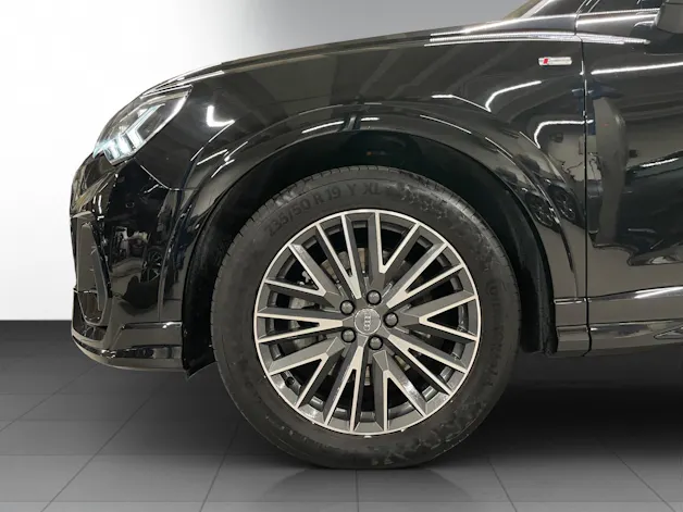 Audi Q3 45 TFSI S line quattro