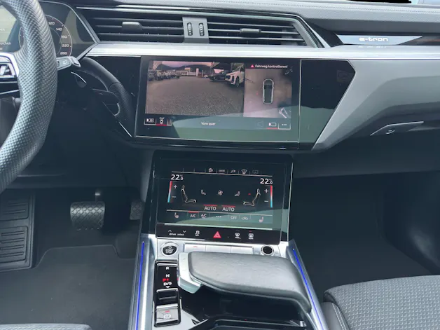 Audi e-tron 55 S Line Black Edition quattro