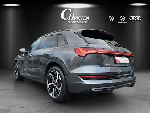 Audi e-tron 55 S Line Black Edition quattro