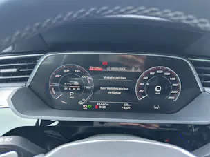Audi e-tron 55 S Line Black Edition quattro